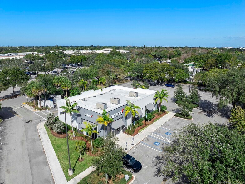 More Photos Of 710 N University Dr, Coral Springs Freestanding For Sale