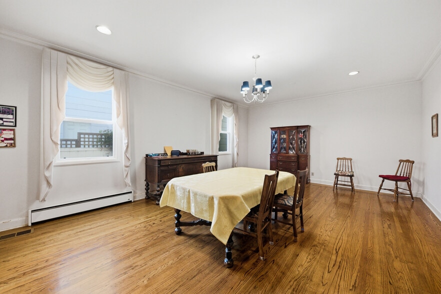 More Photos Of 3900 Balboa St, San Francisco Religious Facility For Sale