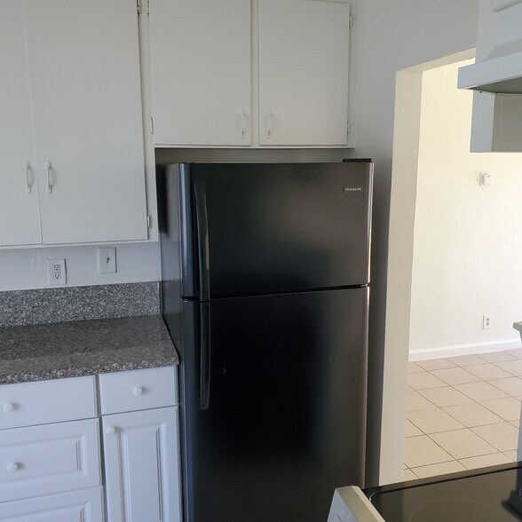 More Photos Of 810-820 Lampasas Ave, Sacramento Apartments For Sale