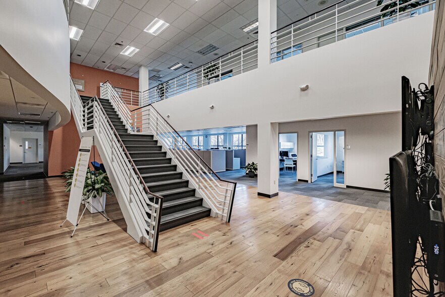 More Photos Of 6 Ashley Dr, Scarborough Office For Lease