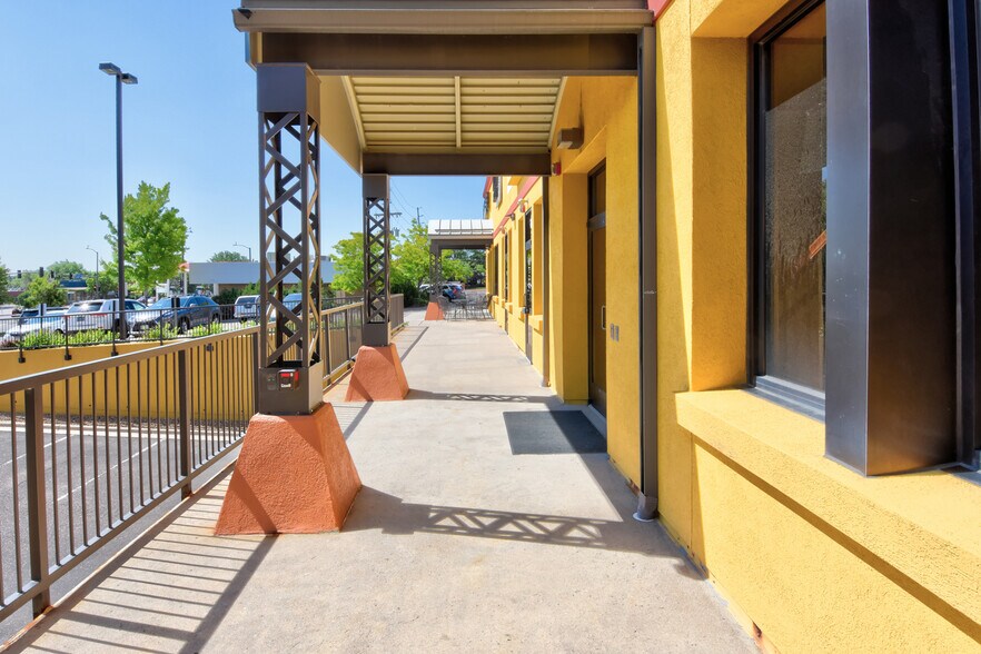 More Photos Of 195 S Union Blvd, Lakewood Storefront Retail Office For Lease