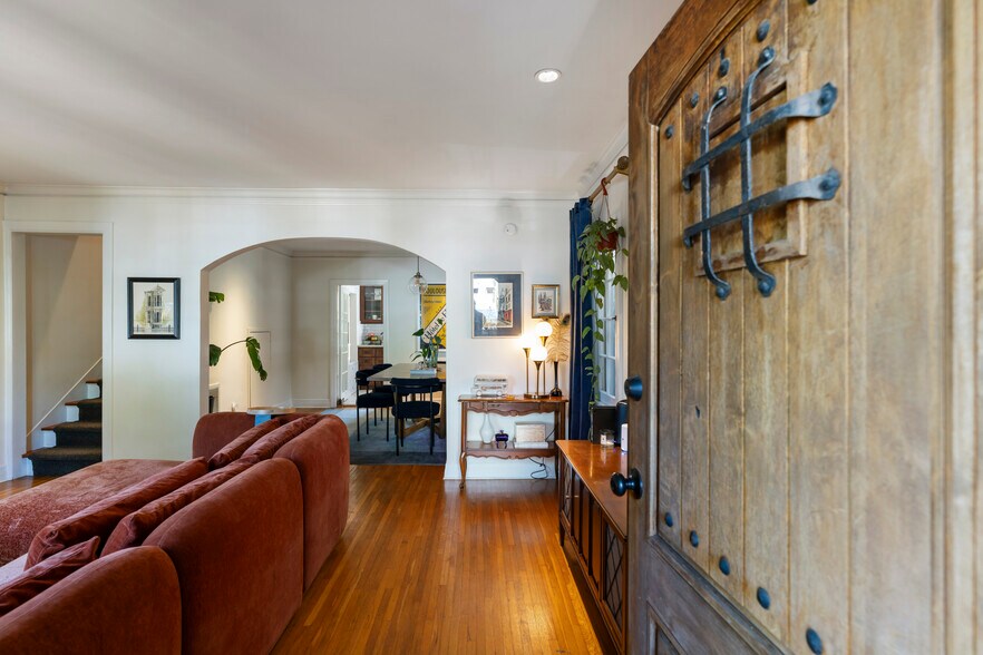 More Photos Of 1501 Westerly Ter, Los Angeles Apartments For Sale