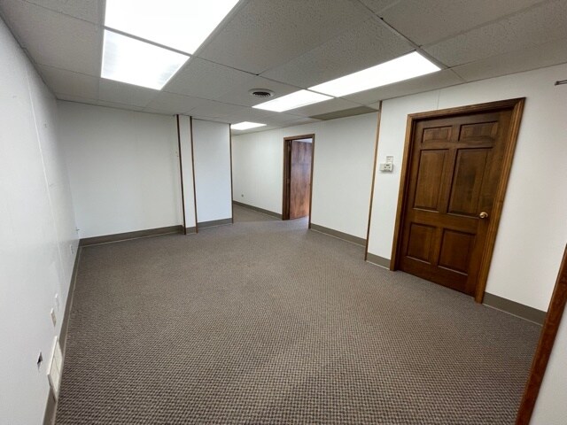 More Photos Of 425 S Adams St, Green Bay Office For Lease