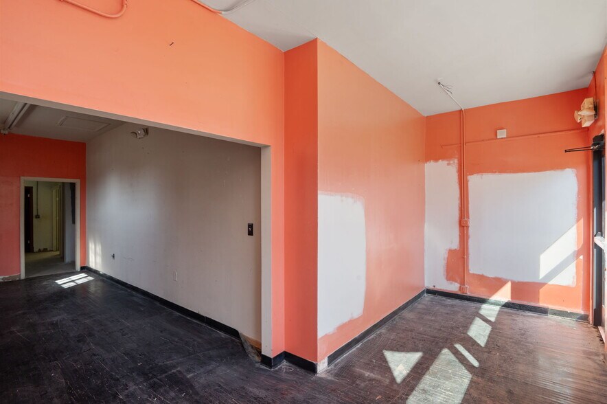 More Photos Of 2331-2333 Statesville Ave, Charlotte Restaurant For Lease