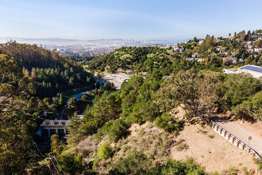 More Photos Of Tunnel Rd. & Broadway Tunnel Fwy, Oakland Land For Sale