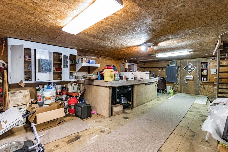 More Photos Of 8214 Panther Lake Rd, Willow Spring Flex For Lease