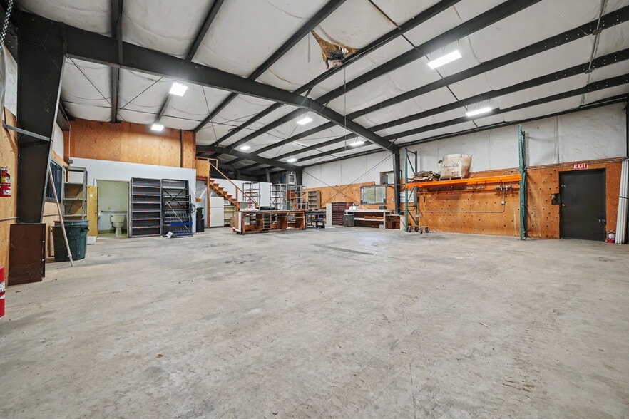 More Photos Of 11020 N State Highway 49, Martell Freestanding For Sale