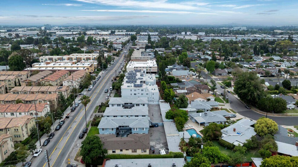 More Photos Of 7224 Hazeltine Ave, Van Nuys Apartments For Sale