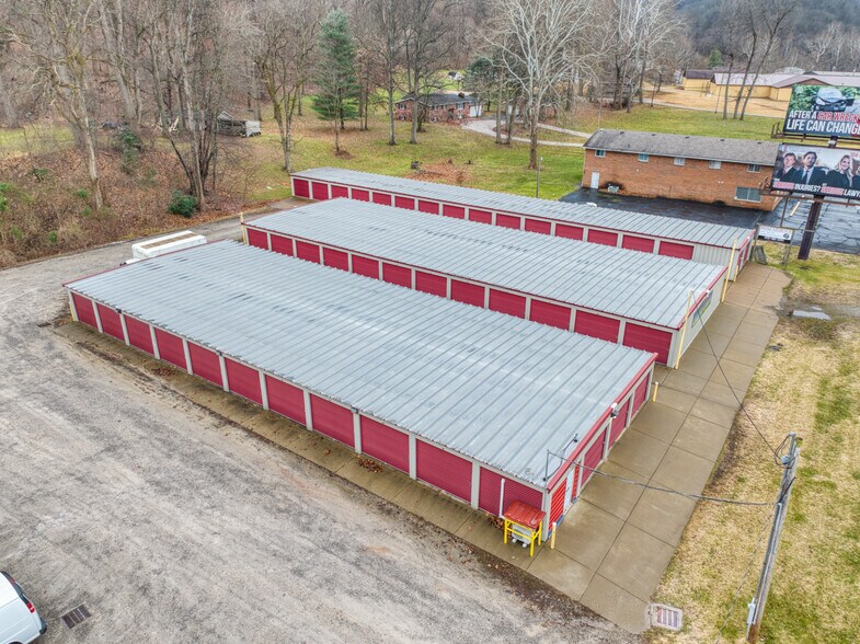 More Photos Of 2488 Williams Hwy, Williamstown Distribution For Sale