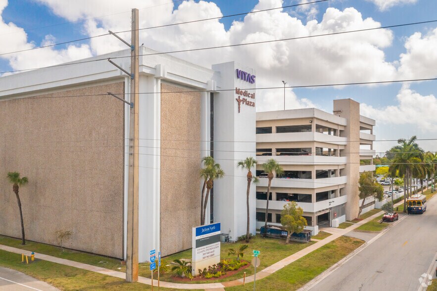 Primary Photo Of 16800 NW 2nd Ave, Miami Medical For Lease