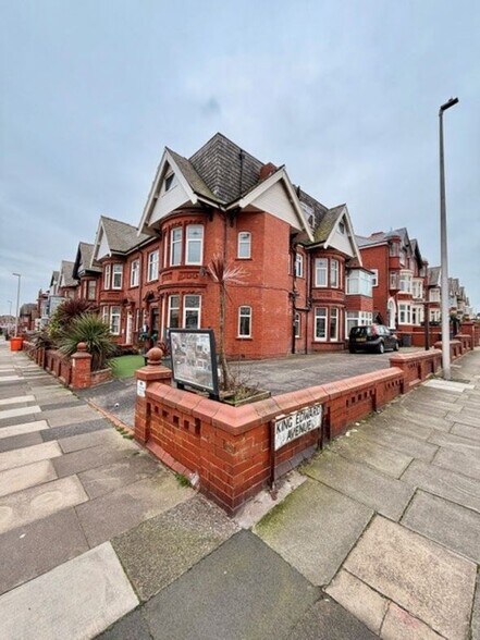 More Photos Of 20-22 Holmfield Rd, Blackpool Hotel For Sale