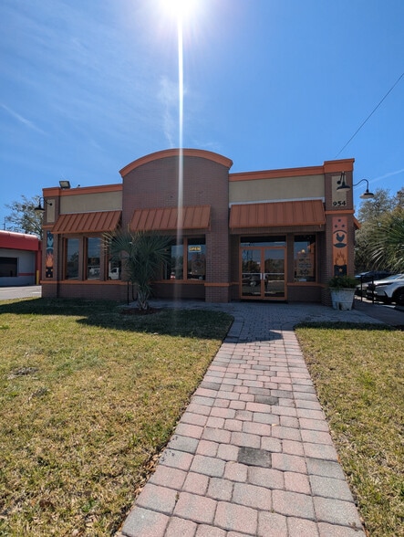 Primary Photo Of 954 E Altamonte Dr, Altamonte Springs Restaurant For Sale