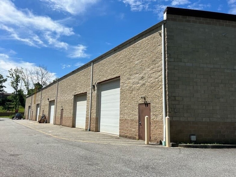 More Photos Of 900 W Blenheim Ave, Blackwood Flex For Lease