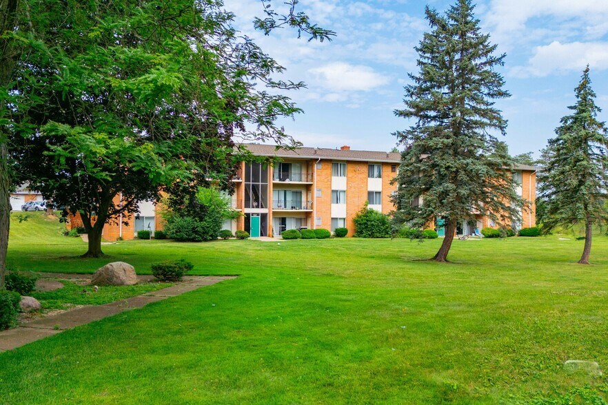 More Photos Of 3651 Balfour Ct, Flint Multifamily For Sale