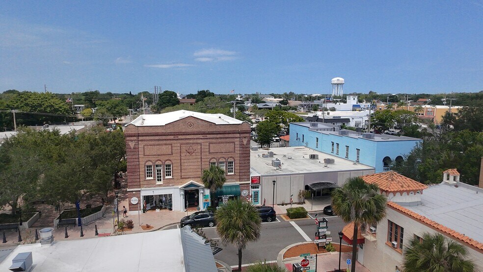 More Photos Of 319 Brevard Ave, Cocoa Storefront Retail Office For Sale
