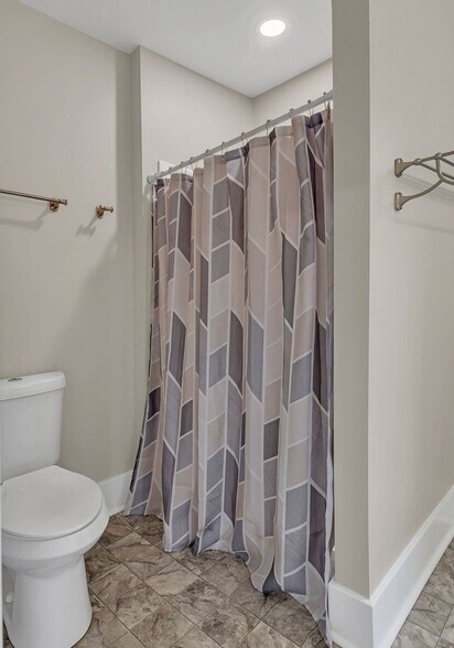 More Photos Of 1102 Kirkland Avenue, Nashville Office Residential For Lease