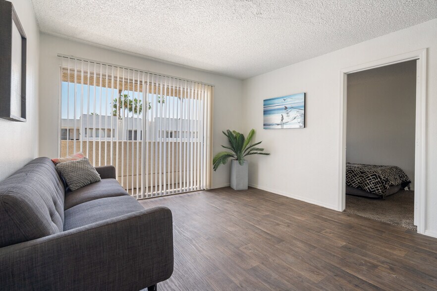 More Photos Of 4030 N 44th Ave, Phoenix Apartments For Sale