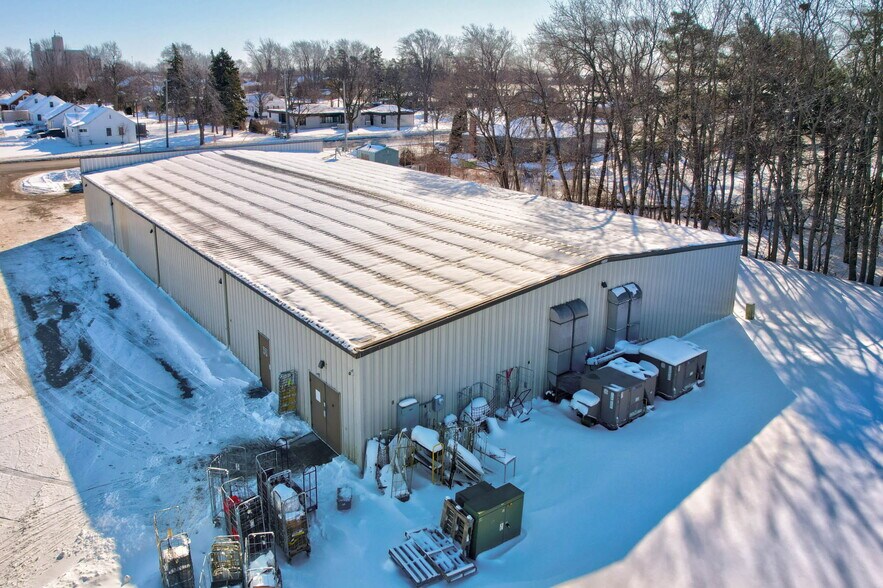 More Photos Of 57 N Caseville Rd, Pigeon Freestanding For Sale