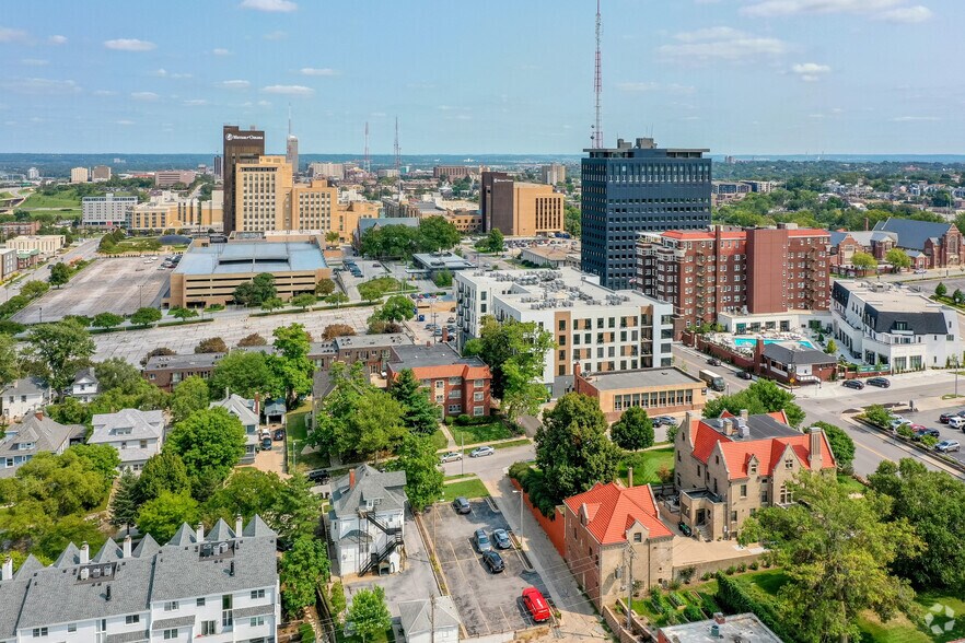 More Photos Of 211 S 37th St, Omaha Apartments For Sale