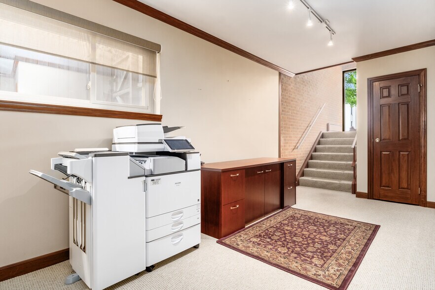More Photos Of 53 W 3rd Ave, Columbus Office For Sale