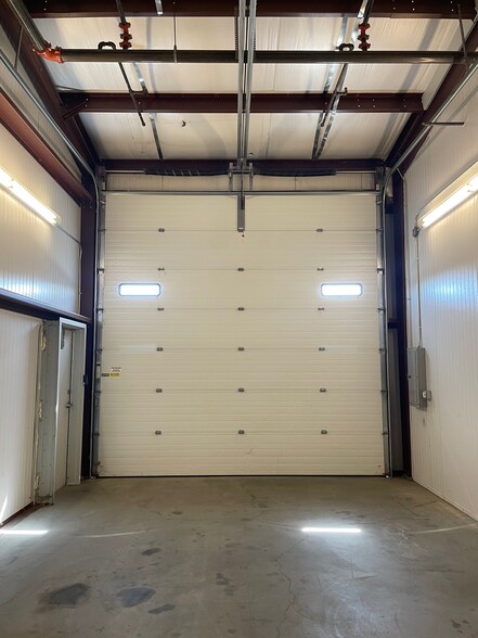 More Photos Of 3656 Stagecoach Rd, Longmont Warehouse For Sale