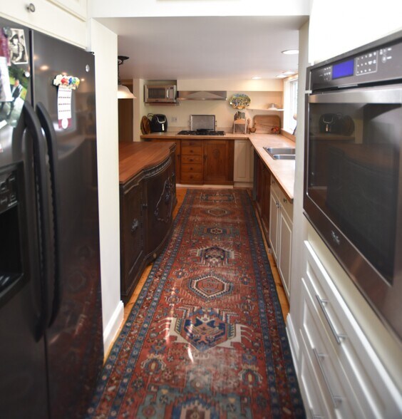 More Photos Of 146 Calef Hwy, Barrington Flex For Sale