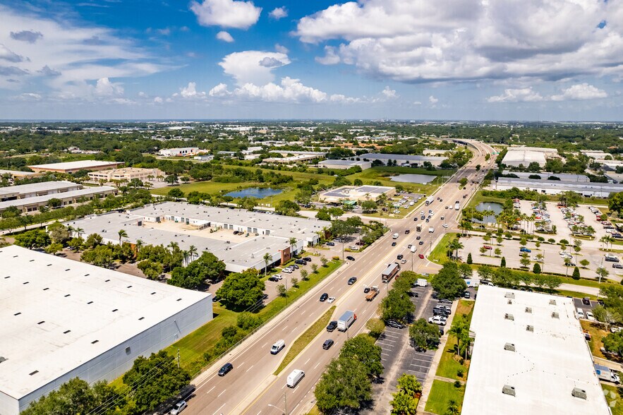 More Photos Of 7201-7243 Bryan Dairy Rd, Largo Light Distribution For Lease