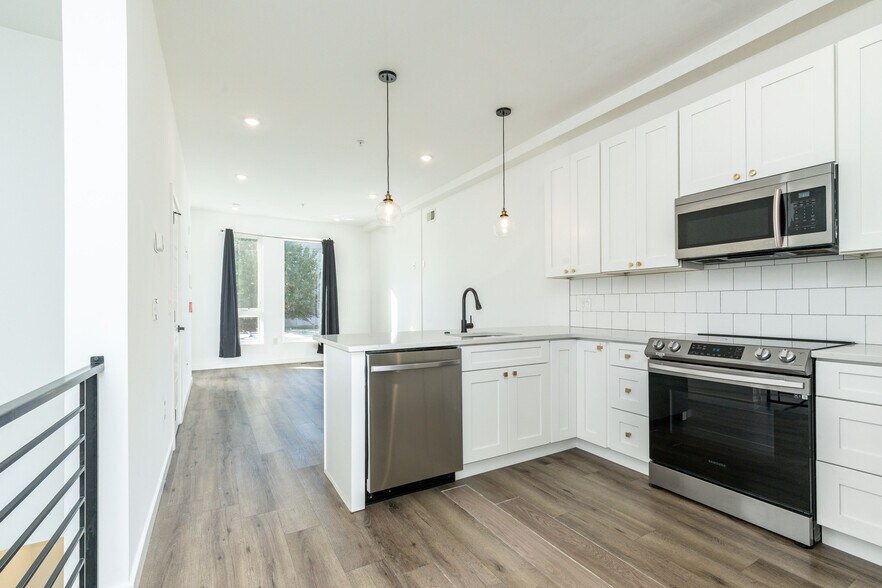 More Photos Of 1735 S 23rd St, Philadelphia Apartments For Sale