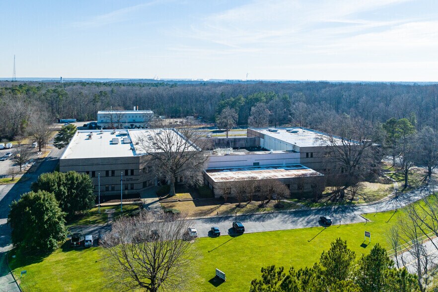 More Photos Of 13203 N Enon Church Rd, Chester Office For Sale