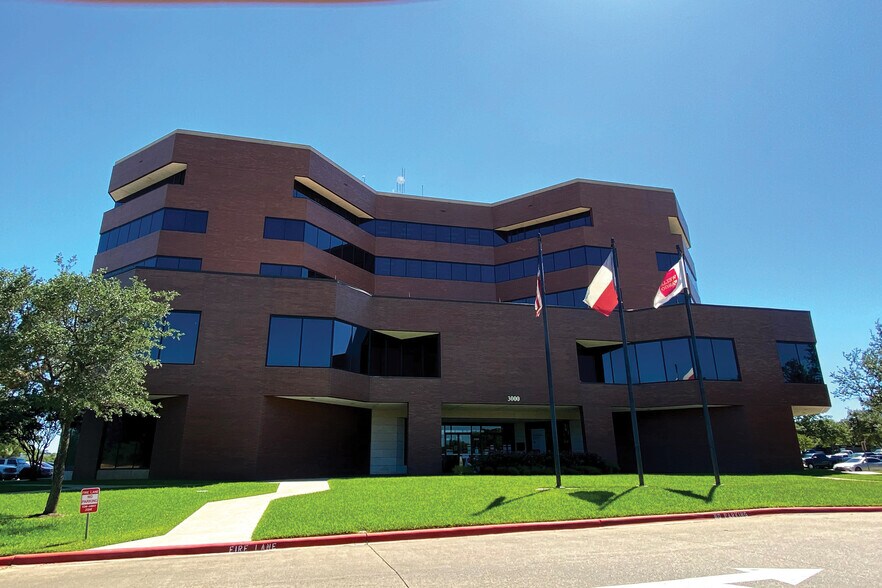 More Photos Of 3000 Briarcrest Dr, Bryan Office For Lease
