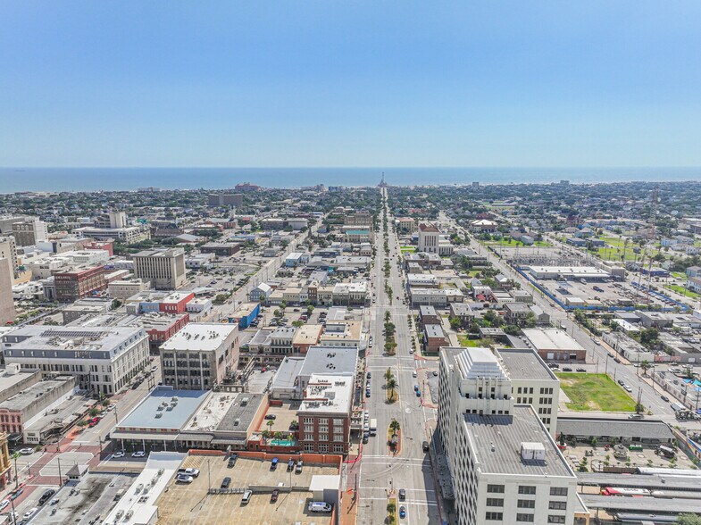 More Photos Of 2425 Strand St, Galveston Restaurant For Sale