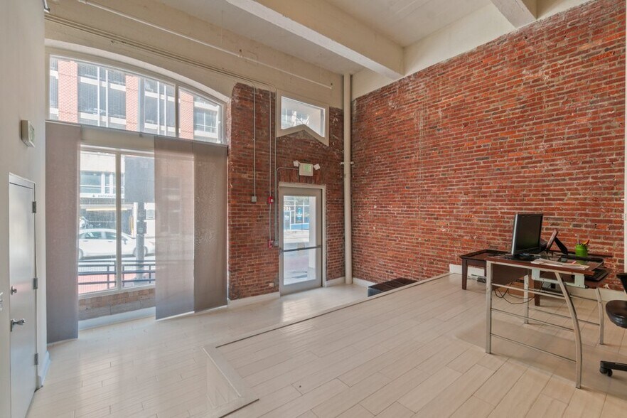 More Photos Of 311-313 W Baltimore St, Baltimore Apartments For Sale