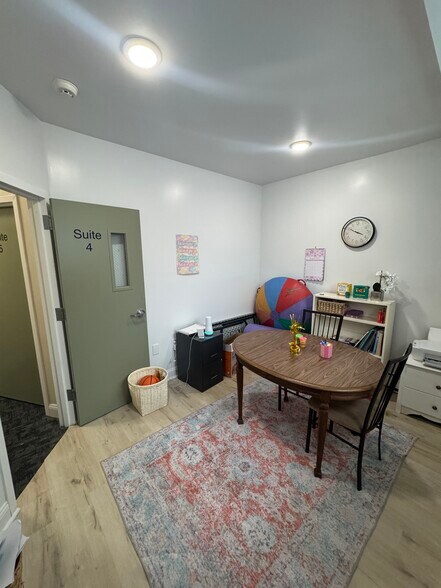 More Photos Of 21-20 Morlot Ave, Fair Lawn Storefront Retail Office For Lease