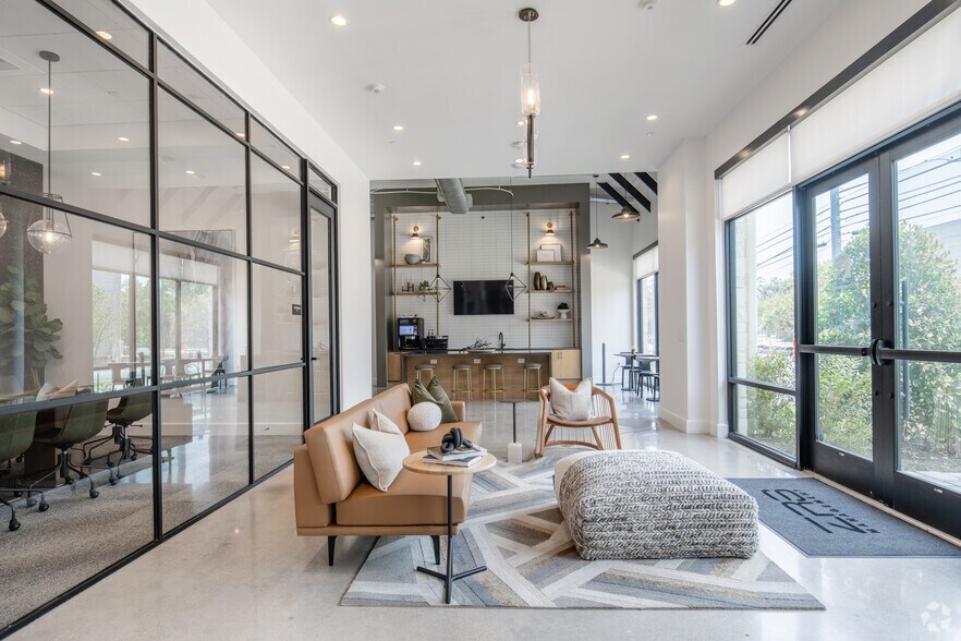 More Photos Of 5100 Bolm Rd, Austin Apartments For Lease