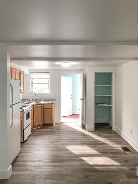 More Photos Of 55 Main St, Garden City Office Residential For Sale
