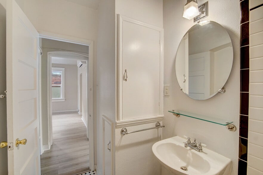 More Photos Of 1150 E 500 S, Salt Lake City Storefront Retail Residential For Sale