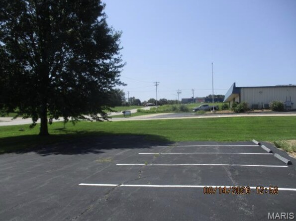 More Photos Of 9 Progress Pky, Union Industrial For Lease
