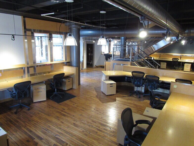 More Photos Of 1006 S Michigan Ave, Chicago Office For Sale