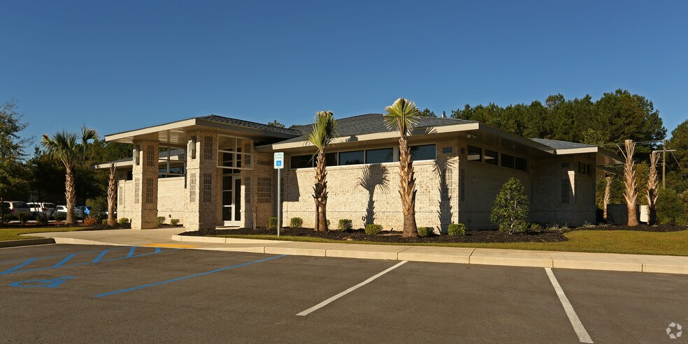 Primary Photo Of 125 Park Place Ct, Lexington Medical For Sale