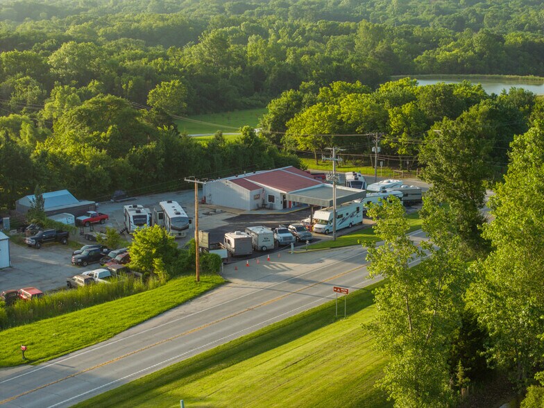 More Photos Of 23621 S State Route 291, Harrisonville Industrial For Sale