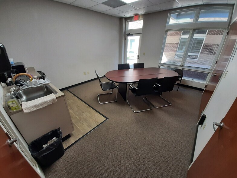 More Photos Of 1709 Legion Rd, Chapel Hill Coworking Space