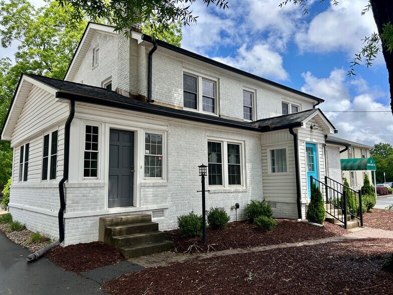 More Photos Of 180 Church St, Concord Freestanding For Sale
