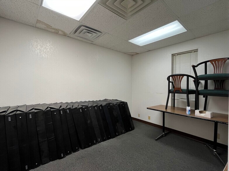 More Photos Of 302 Priest Dr, Killeen Office For Lease