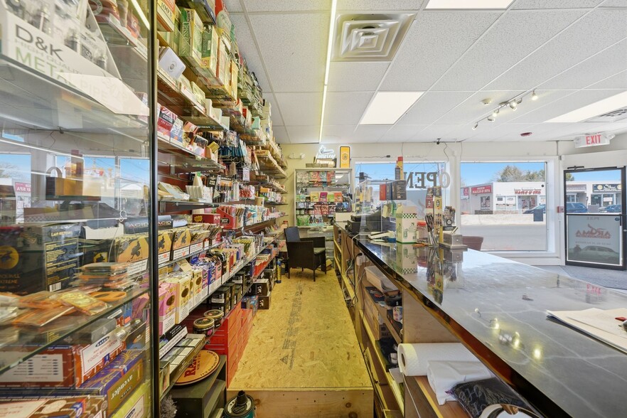 More Photos Of 27-16 Broadway, Fair Lawn Land For Lease