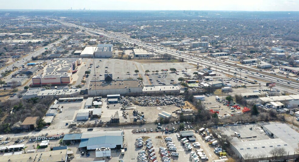 More Photos Of 1605 Century St, Pflugerville Manufacturing For Lease