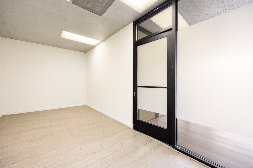 More Photos Of 129-141 E Valley Blvd, Alhambra General Retail For Lease