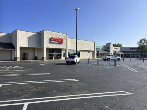 More Photos Of 2300-2600 Pepperell Pky, Opelika Unknown For Lease