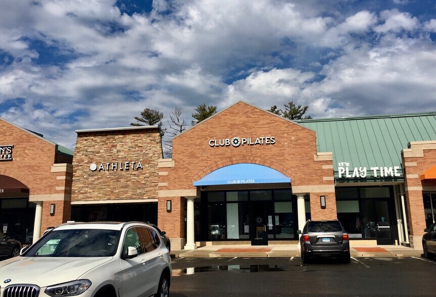 More Photos Of 380 W Main St, Avon Unknown For Lease