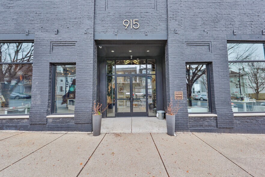 More Photos Of 913-925 Northampton St, Easton Storefront For Sale