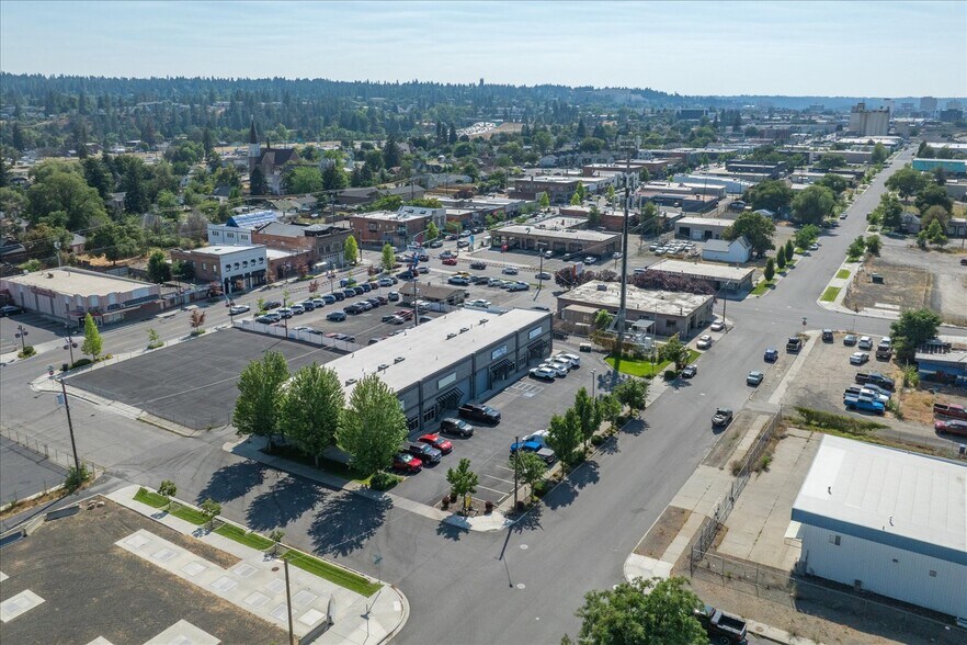 More Photos Of 2018 E Riverside Ave, Spokane Flex For Lease